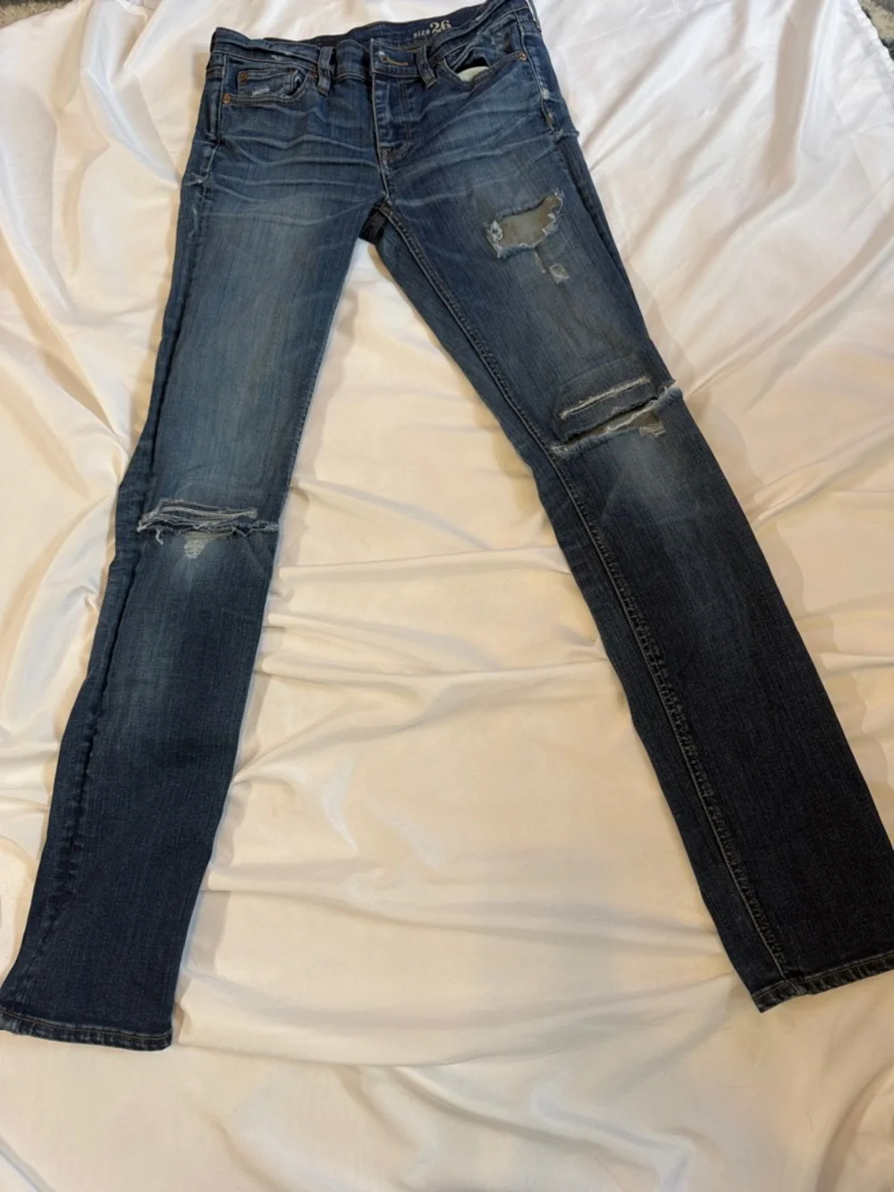 Dark Wash Distressed Women's Skinny Jeans - Size 26 - Picture 4 of 9